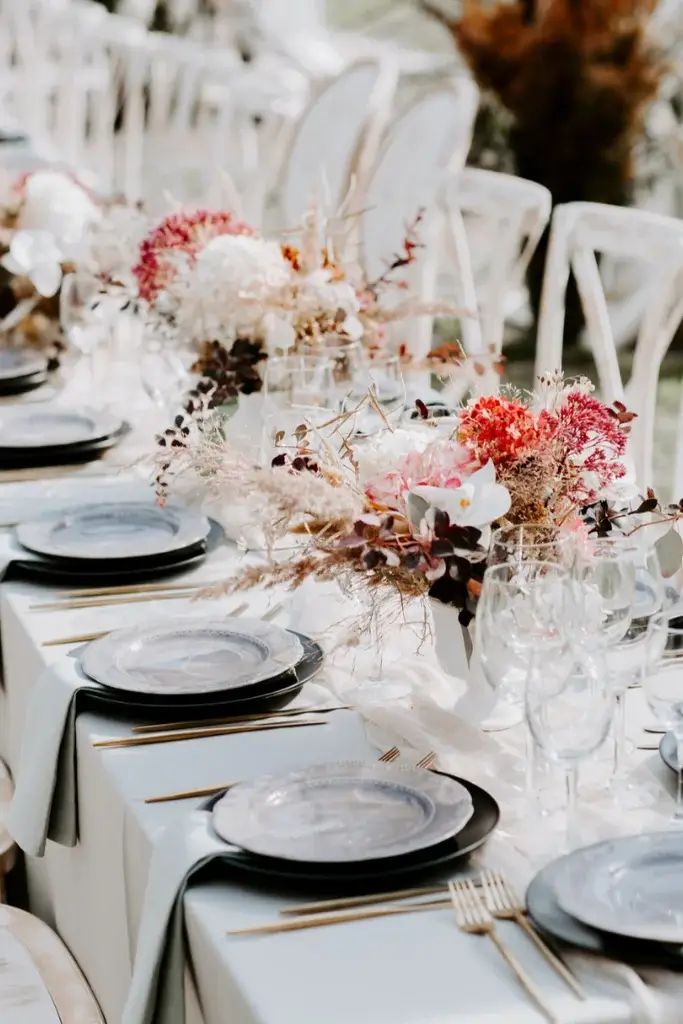 Backyard Wedding Aisle Decor Ideas